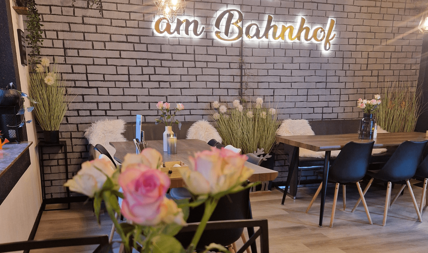 Frühstück Bistro Stuhr - Blerisa am Bahnhof